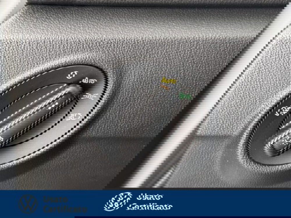 Volkswagen T-Roc usata a Vicenza (12)