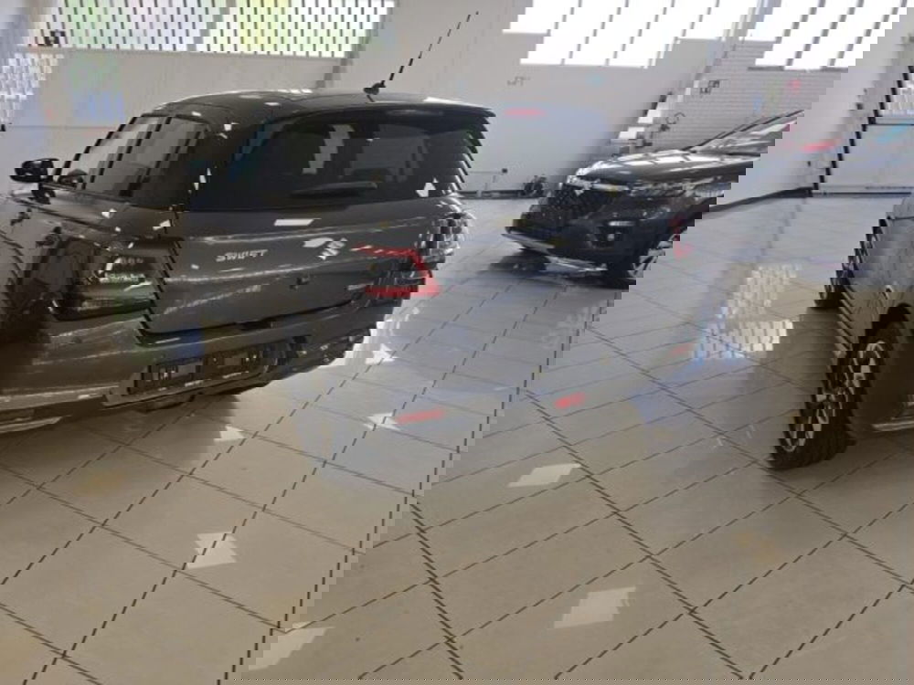 Suzuki Swift nuova a Reggio Emilia (4)