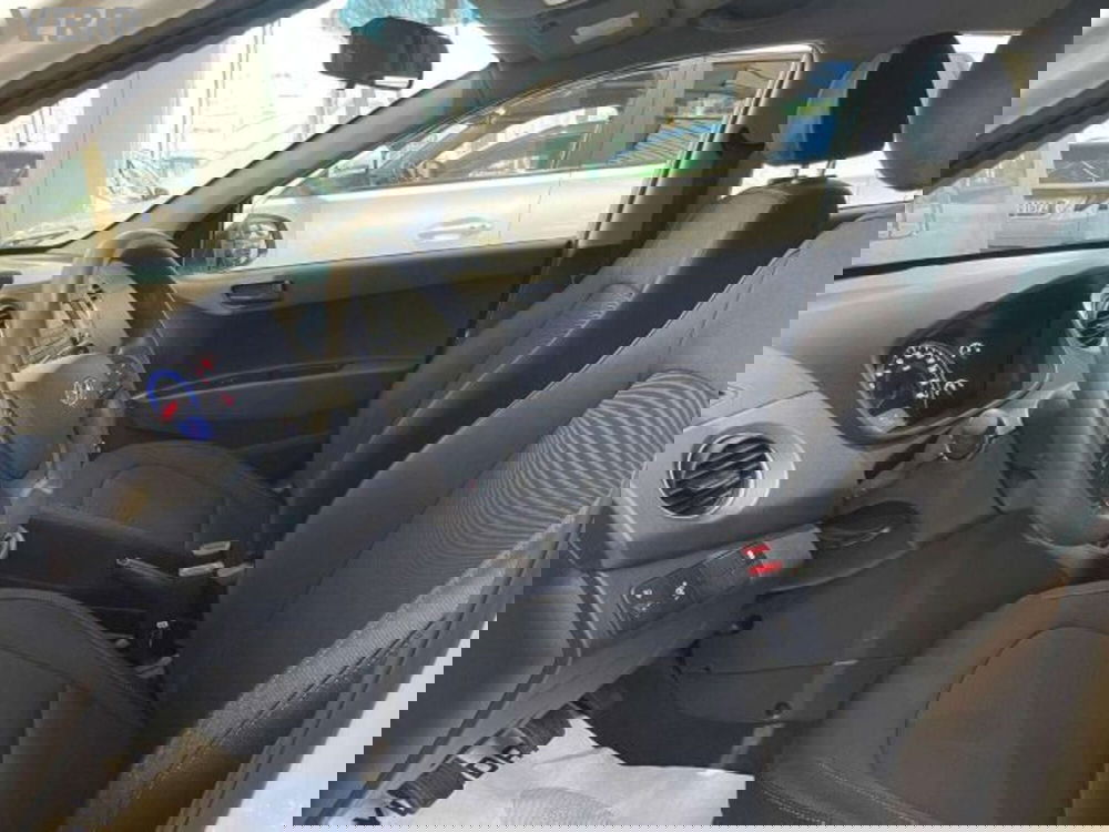 Hyundai i10 usata a Milano (13)