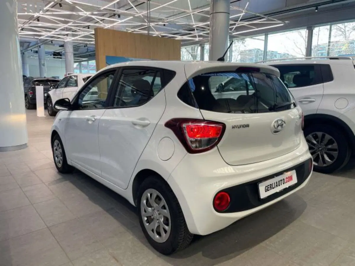 Hyundai i10 usata a Milano (5)