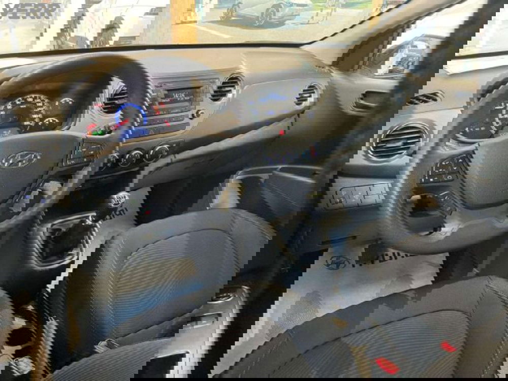 Hyundai i10 usata a Milano (8)