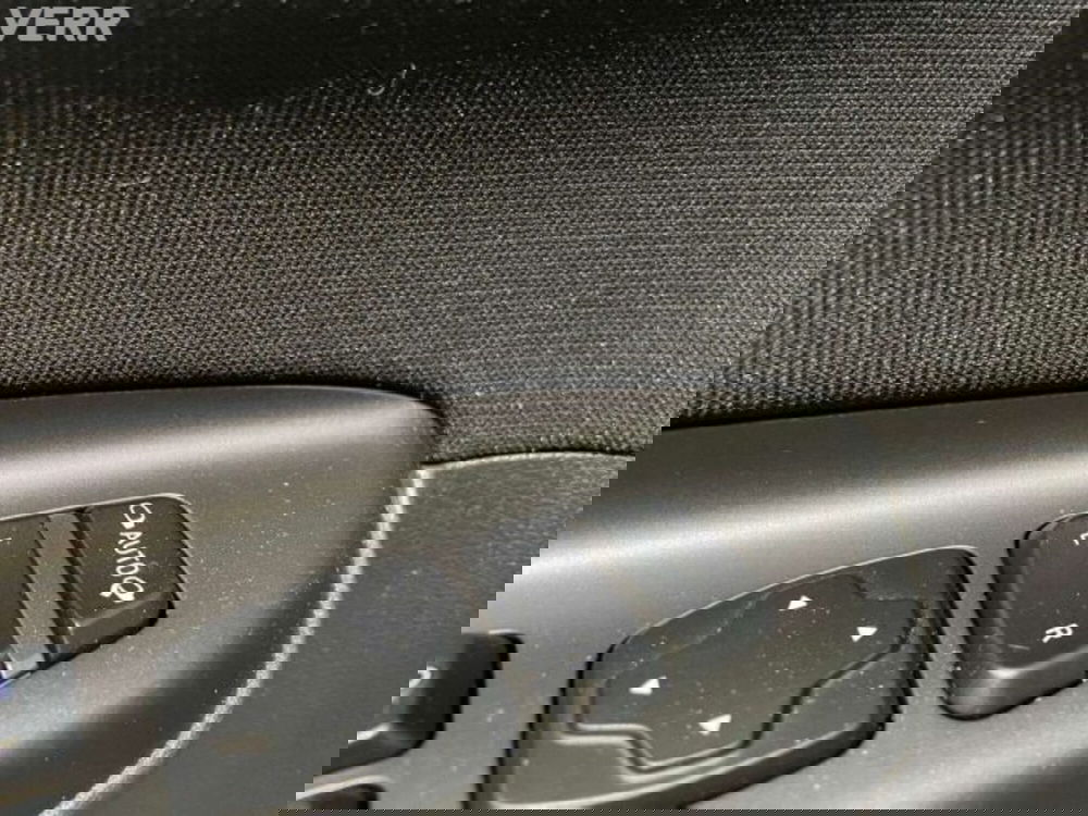 Hyundai Kona usata a Milano (11)