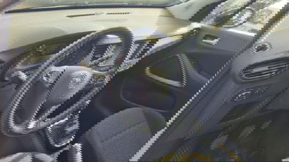 Opel Crossland usata a Savona (7)