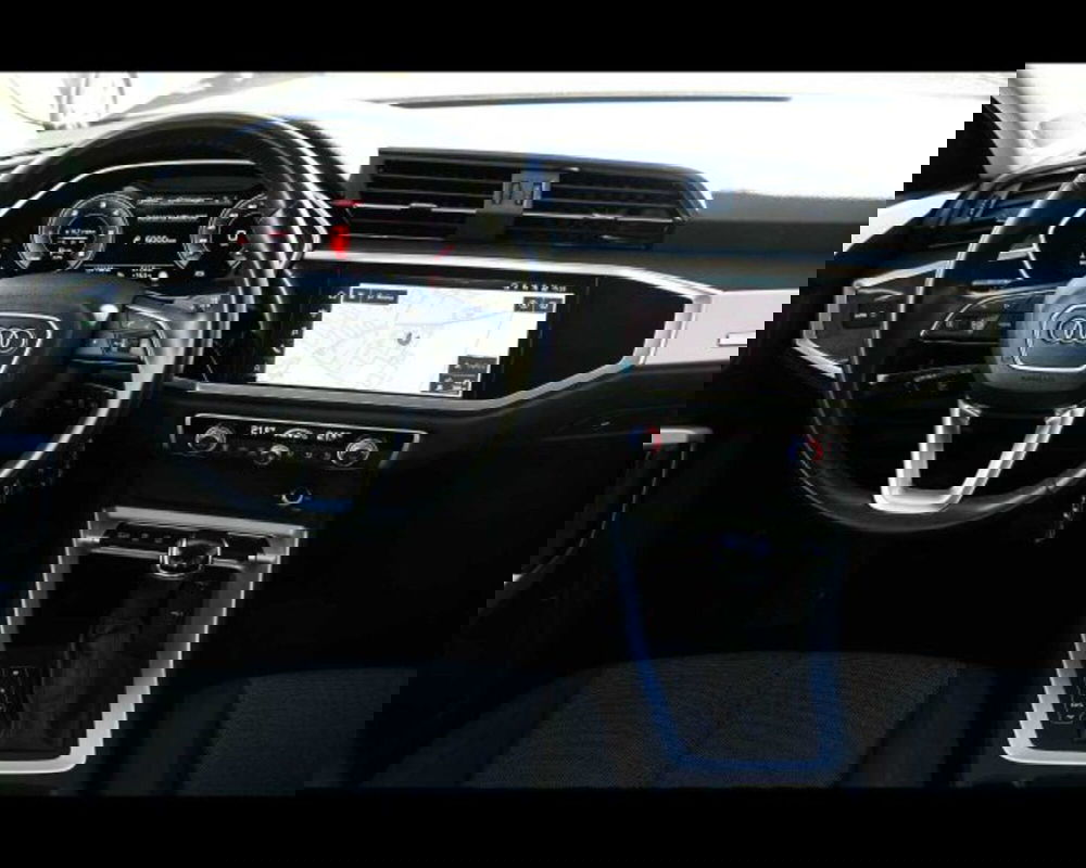Audi Q3 Sportback usata a Bologna (11)