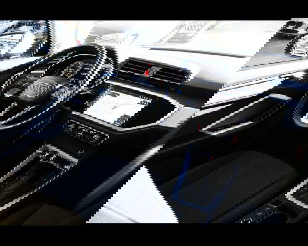 Audi Q3 Sportback usata a Bologna (13)