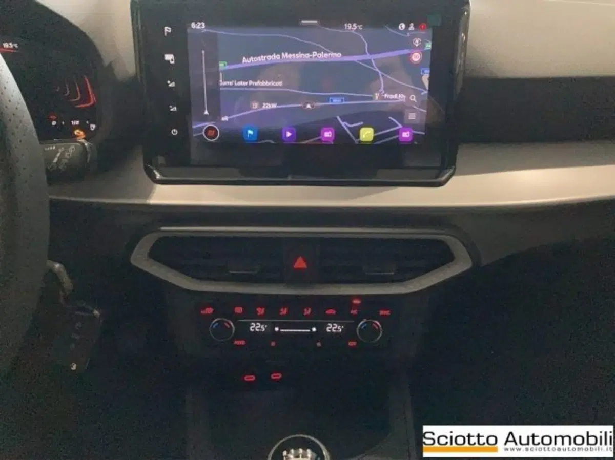 SEAT Ibiza nuova a Messina (16)