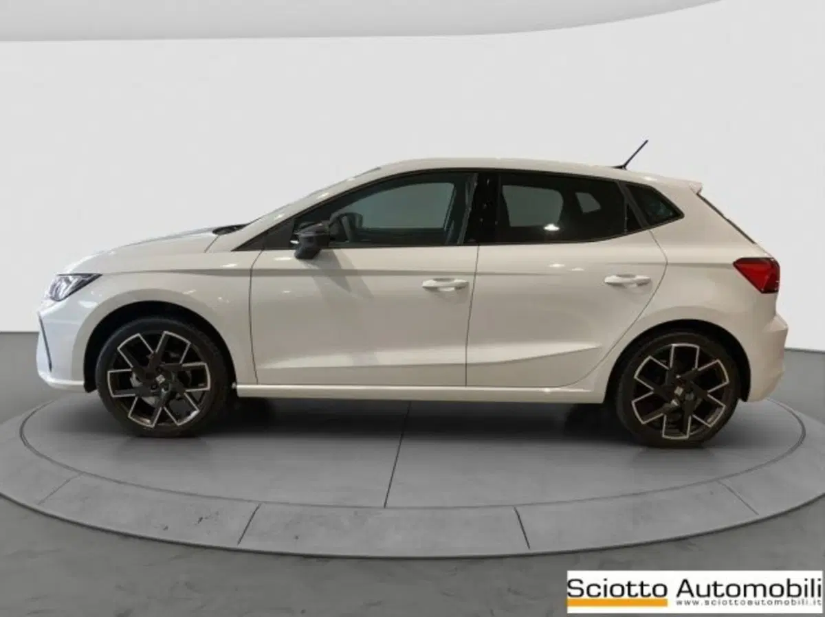 SEAT Ibiza nuova a Messina (3)