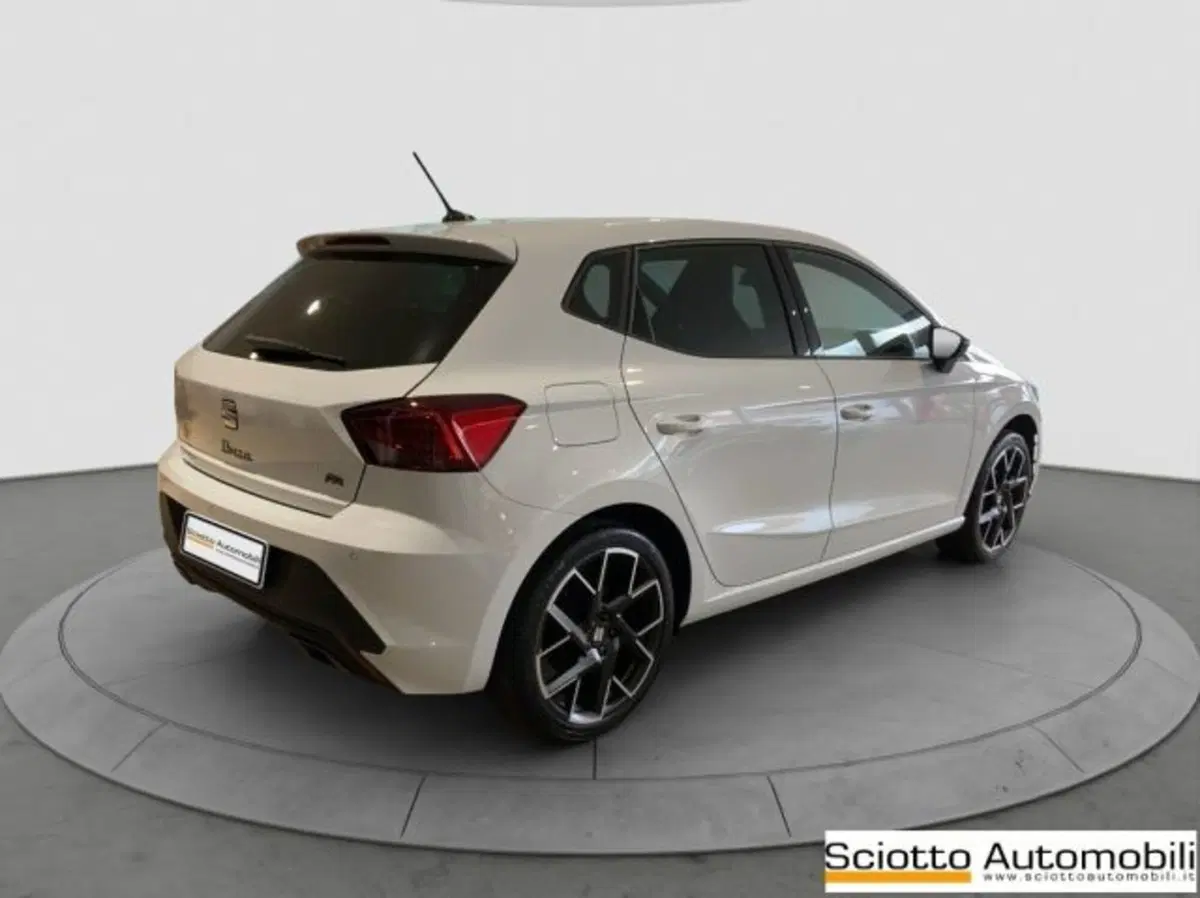 SEAT Ibiza nuova a Messina (6)