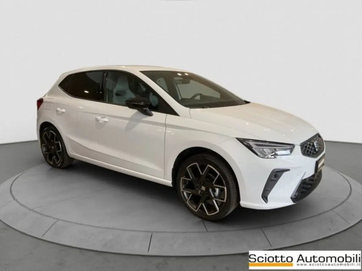 SEAT Ibiza nuova a Messina (8)