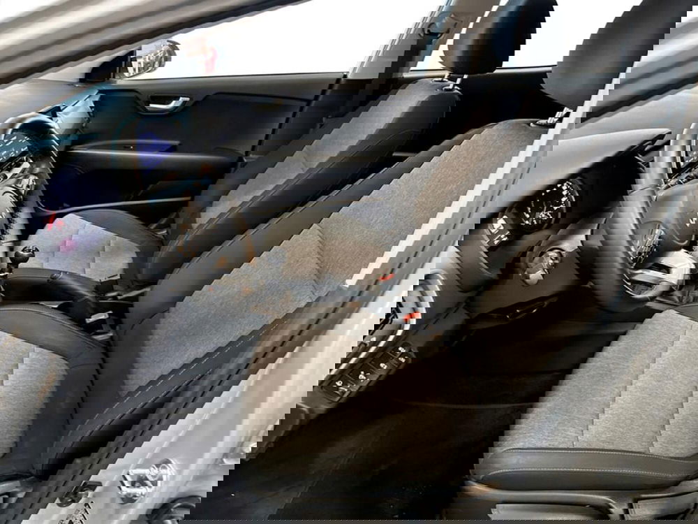 Kia Stonic nuova a Verona (15)