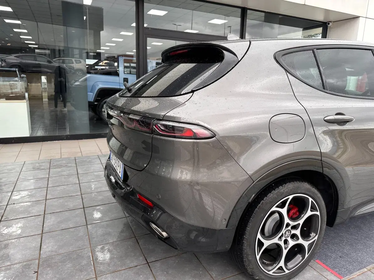 Alfa Romeo Tonale usata a Frosinone (11)