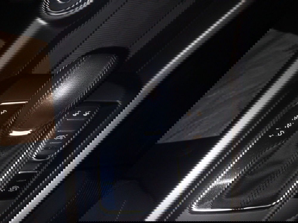 Alfa Romeo Tonale usata a Lecce (15)