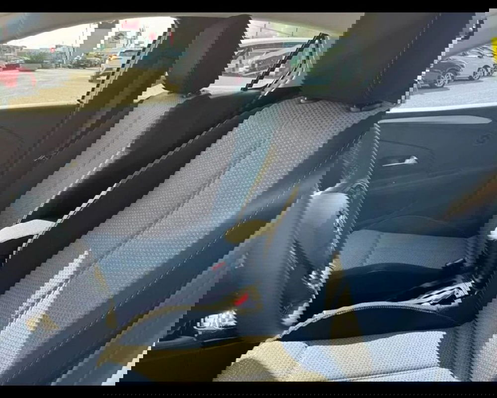 Opel Corsa nuova a Treviso (17)