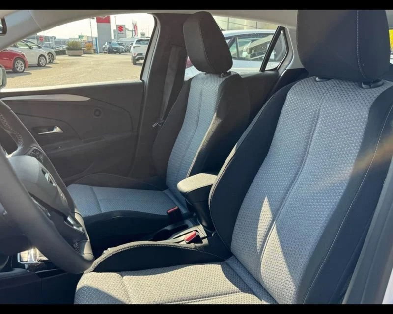 Opel Corsa nuova a Treviso (17)