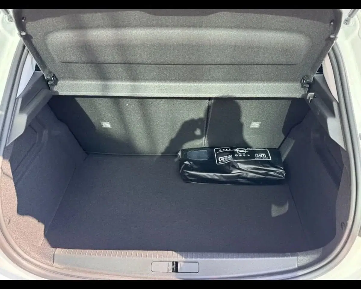Opel Corsa nuova a Treviso (19)