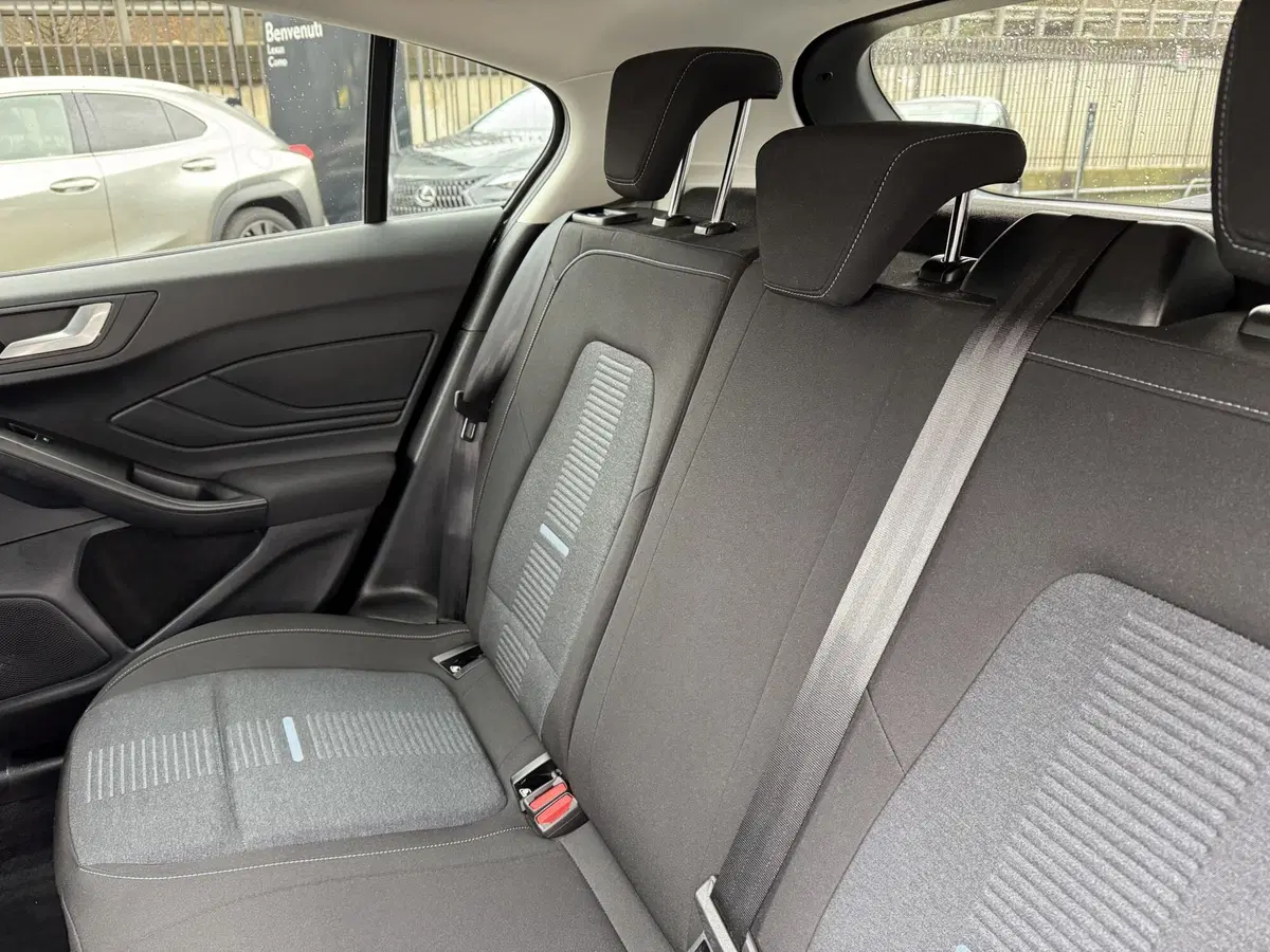 Ford Focus usata a Como (7)
