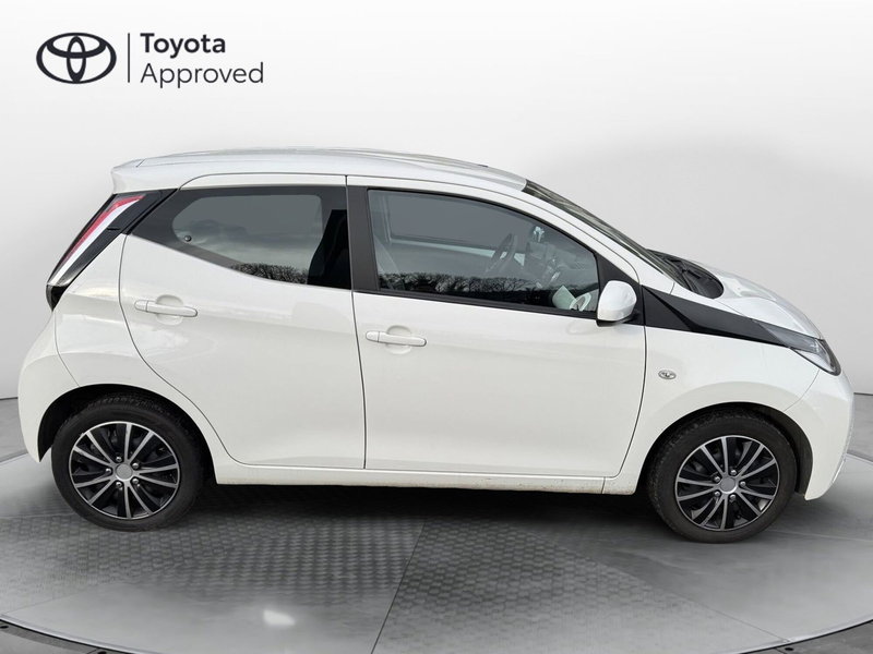 Toyota Aygo usata a Como (12)