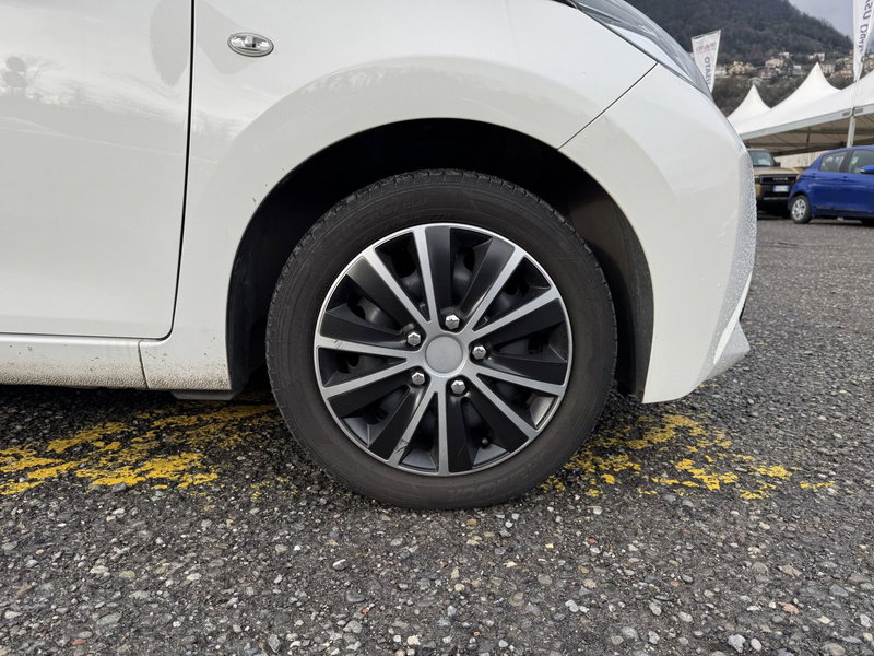 Toyota Aygo usata a Como (13)