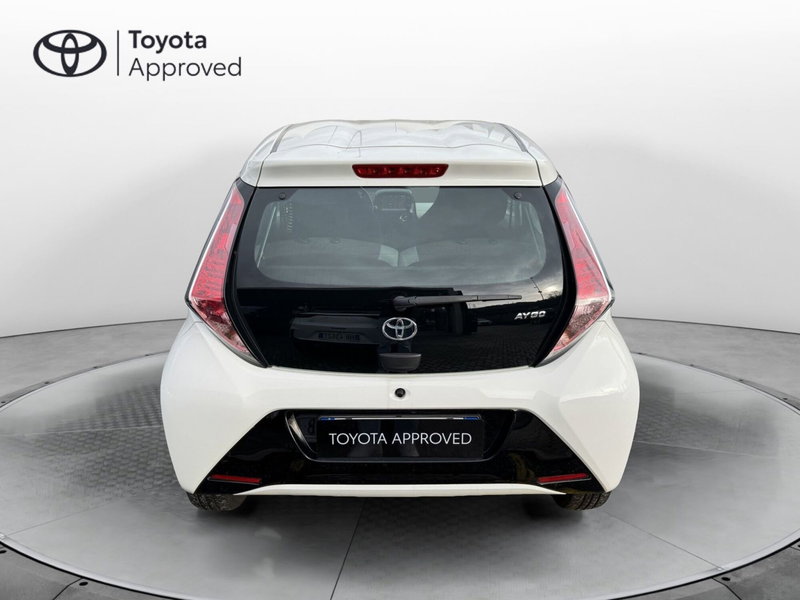 Toyota Aygo usata a Como (4)