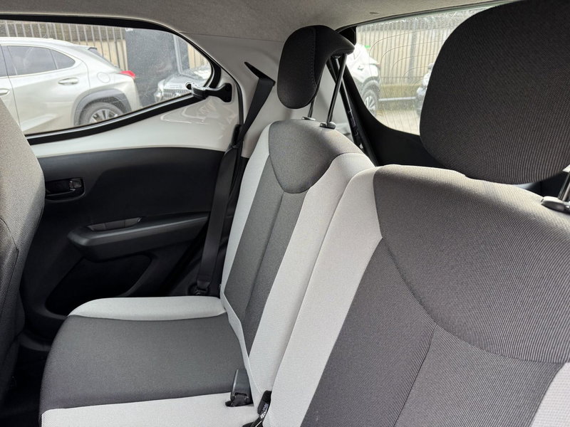 Toyota Aygo usata a Como (7)