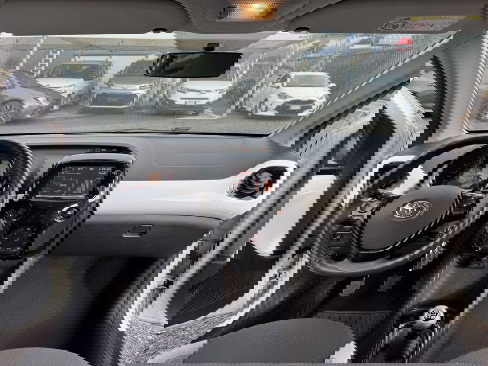 Toyota Aygo usata a Como (8)