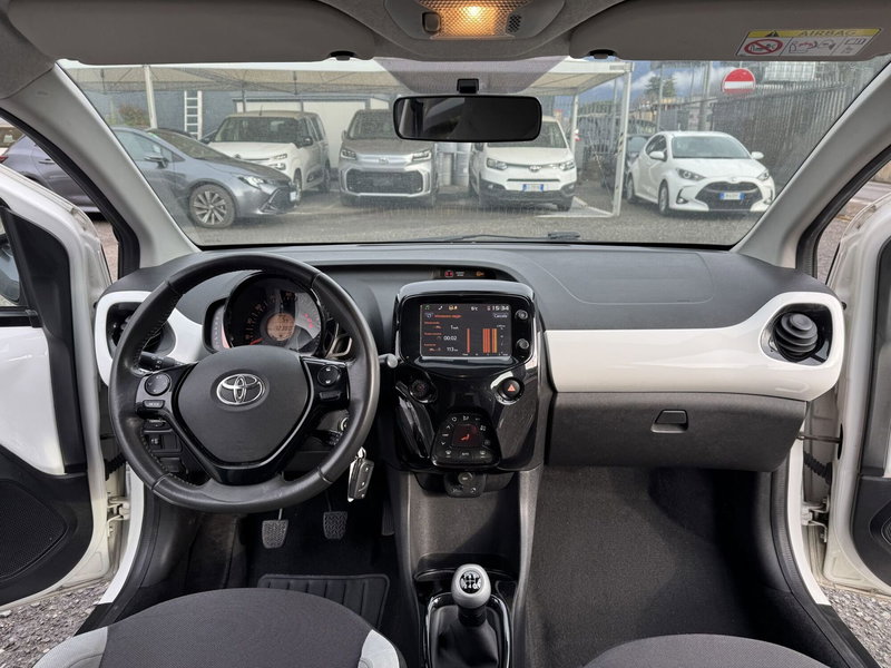 Toyota Aygo usata a Como (8)