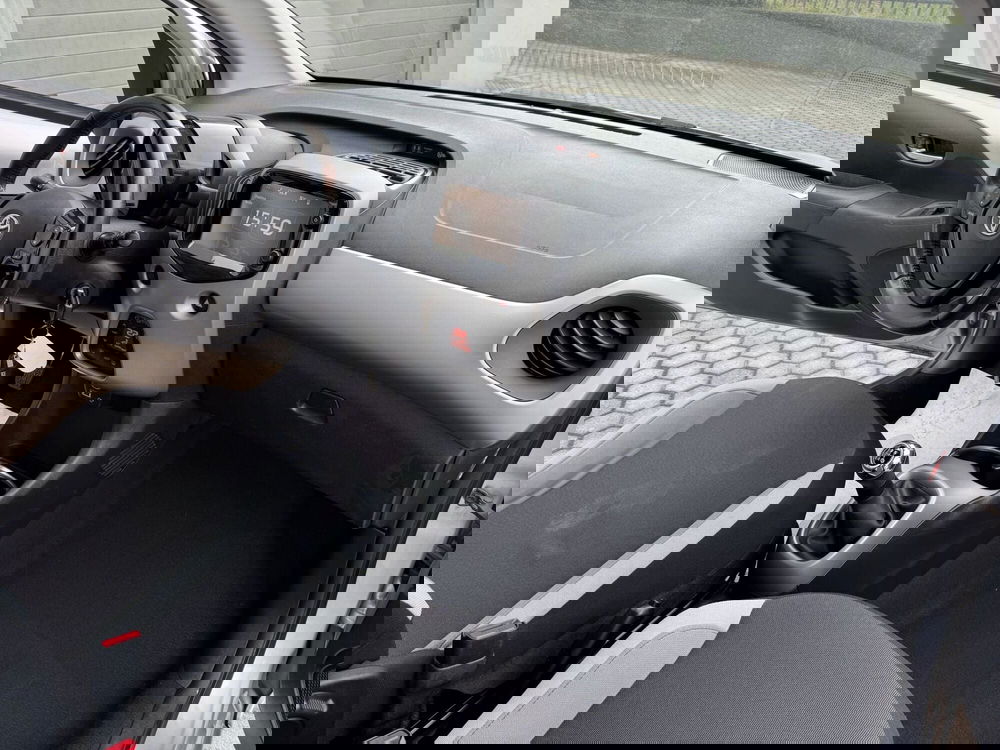 Toyota Aygo usata a Como (6)