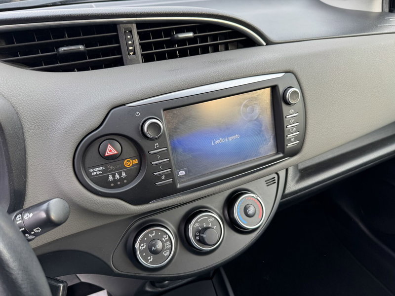 Toyota Yaris usata a Como (14)