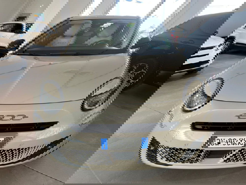 Fiat 600 usata a Milano (2)