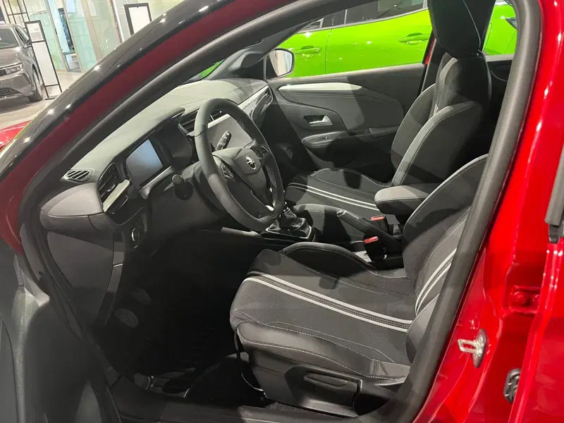 Opel Corsa nuova a Milano (12)