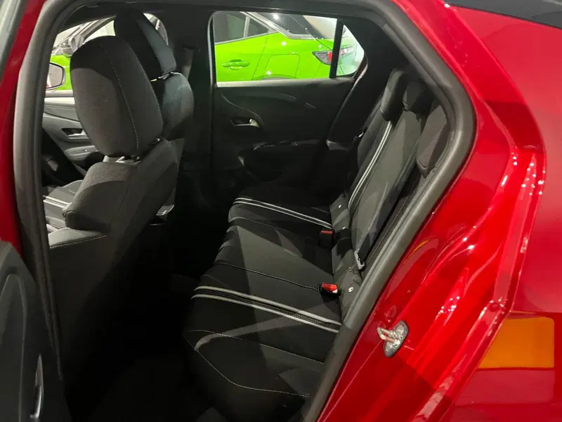Opel Corsa nuova a Milano (14)