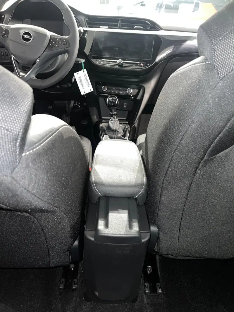 Opel Corsa nuova a Milano (20)
