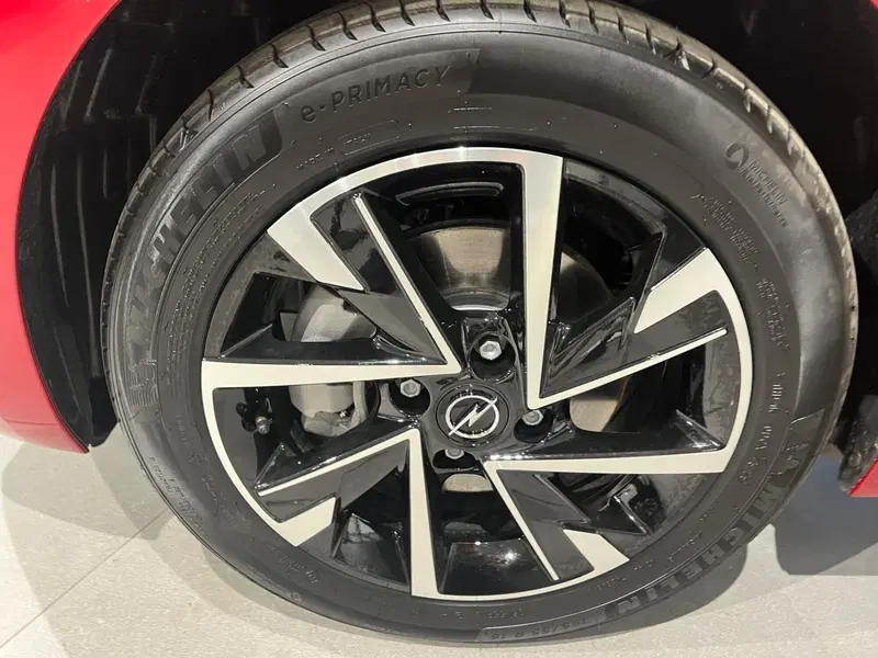Opel Corsa nuova a Milano (7)
