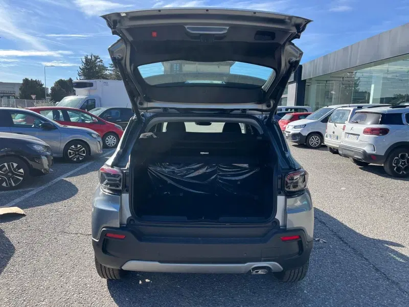 Jeep Avenger nuova a Milano (11)