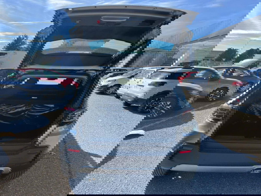 Jeep Avenger nuova a Milano (11)