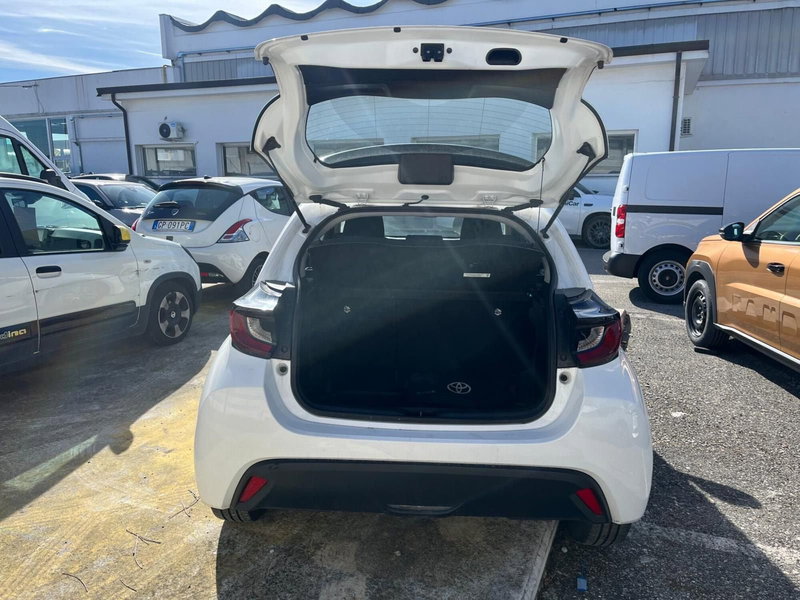 Toyota Yaris usata a Milano (11)