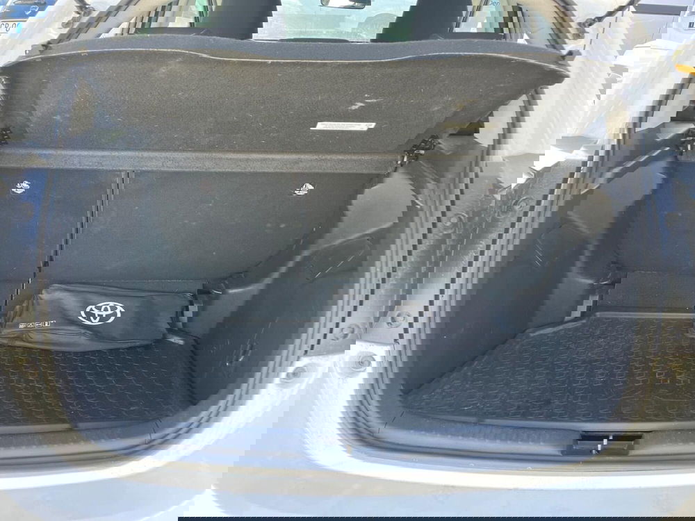 Toyota Yaris usata a Milano (12)