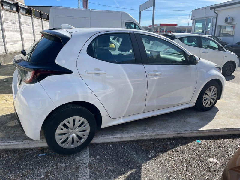 Toyota Yaris usata a Milano (6)