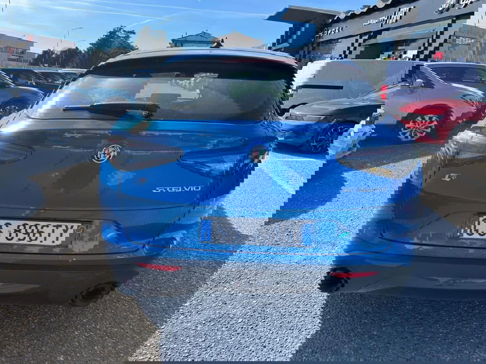 Alfa Romeo Stelvio usata a Milano (10)