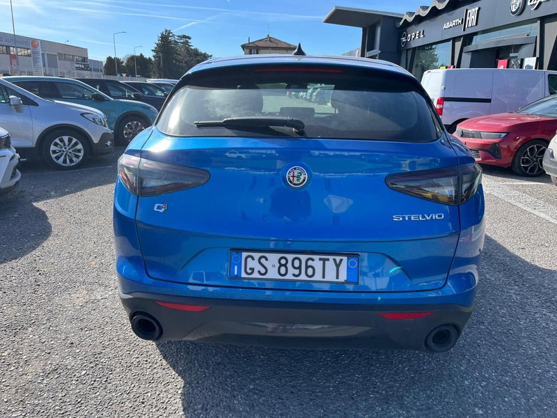 Alfa Romeo Stelvio usata a Milano (10)