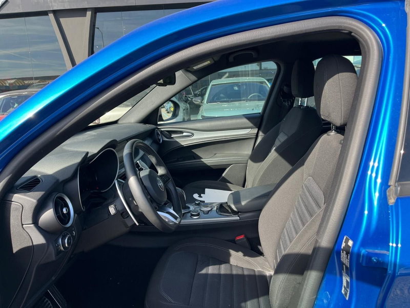 Alfa Romeo Stelvio usata a Milano (13)