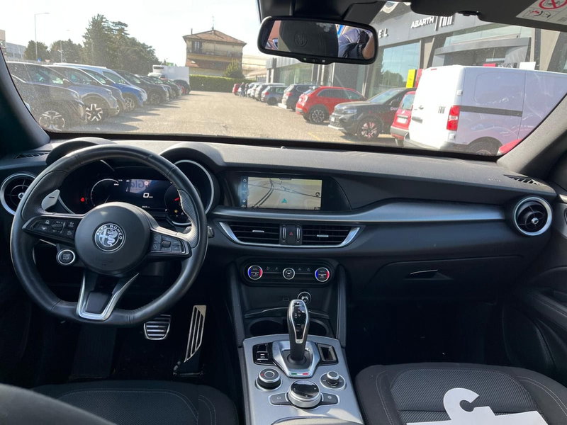 Alfa Romeo Stelvio usata a Milano (17)
