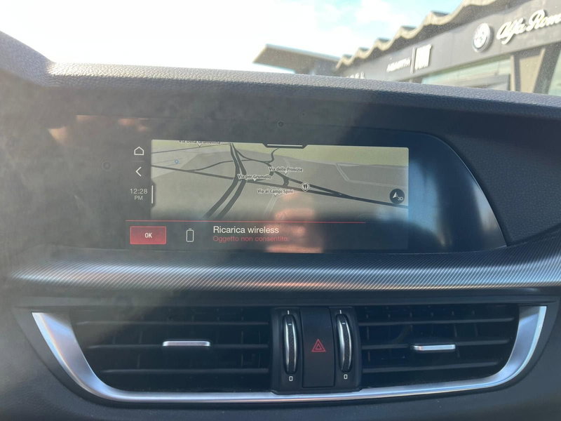 Alfa Romeo Stelvio usata a Milano (18)