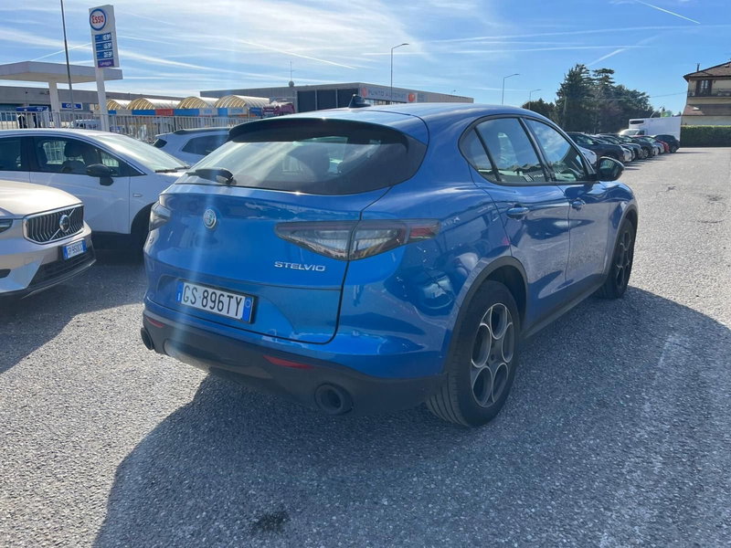 Alfa Romeo Stelvio usata a Milano (8)