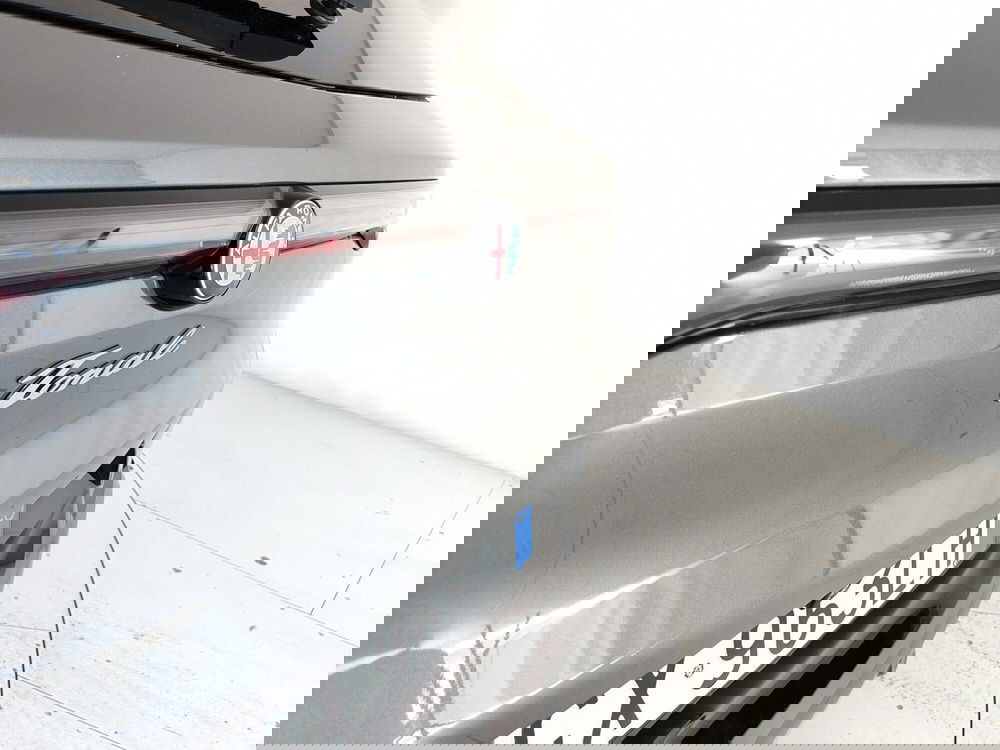 Alfa Romeo Tonale usata a Caserta (10)