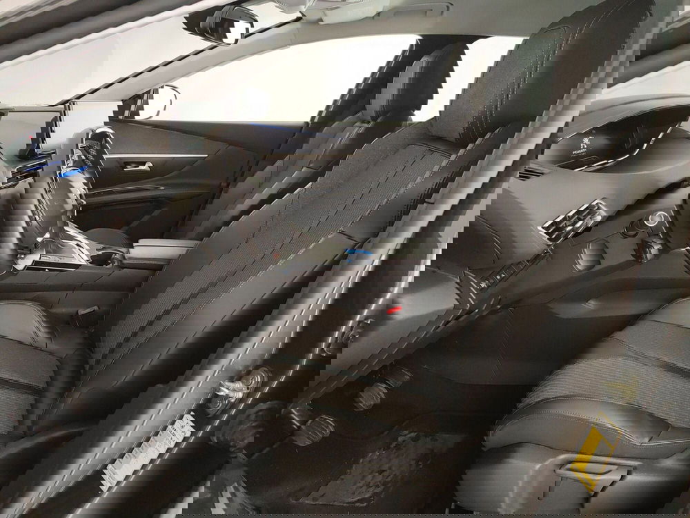 Peugeot 3008 usata a Caserta (16)