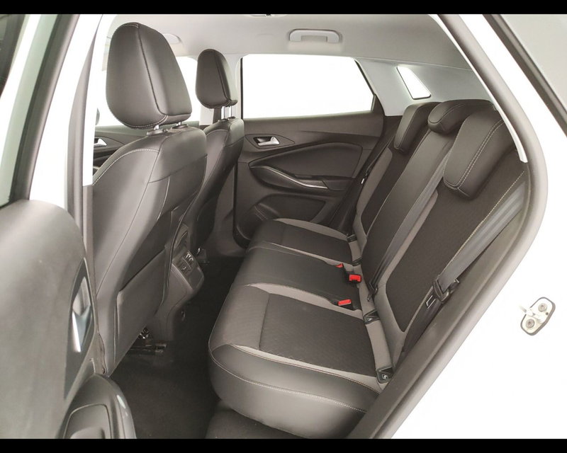 Opel Grandland X usata a Caserta (16)