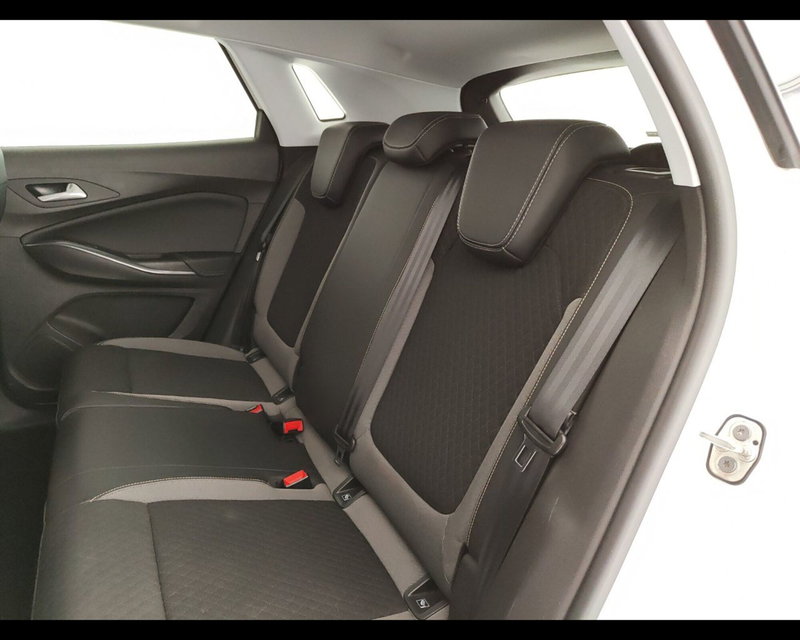 Opel Grandland X usata a Caserta (17)