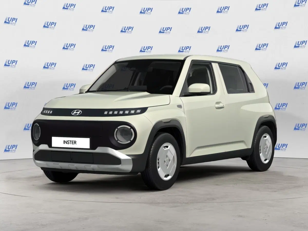 Hyundai Inster nuova a Pistoia