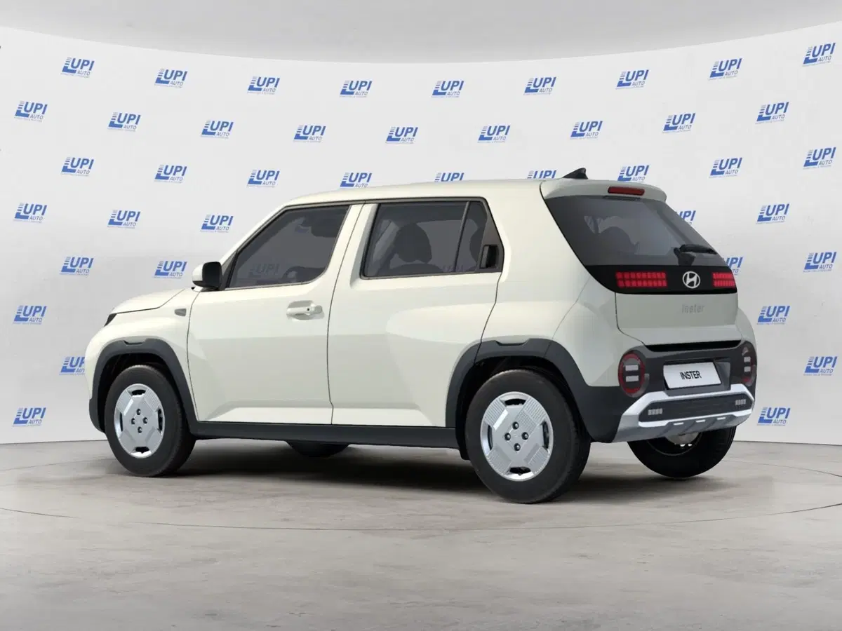 Hyundai Inster nuova a Pistoia (2)
